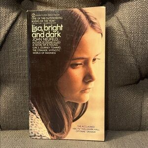 Vintage EUC Lisa, Bright and Dark Paperback Book